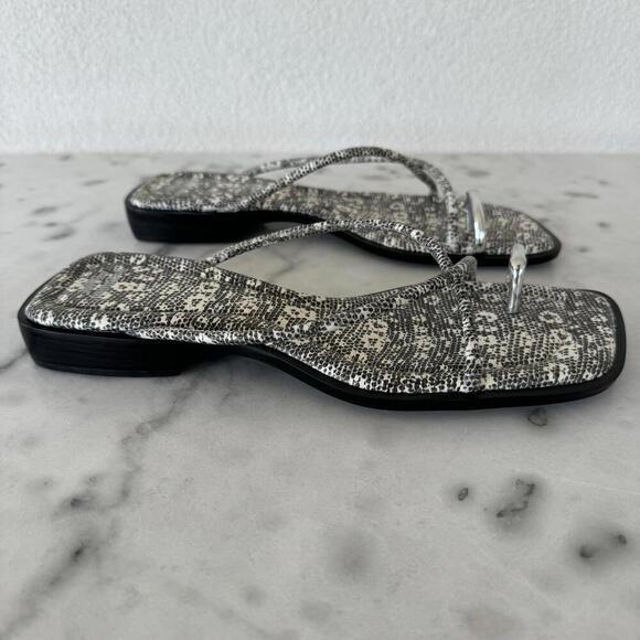 Jeffrey Campbell ISLANDER Slip On Sandals Flats - Picture 2 of 7